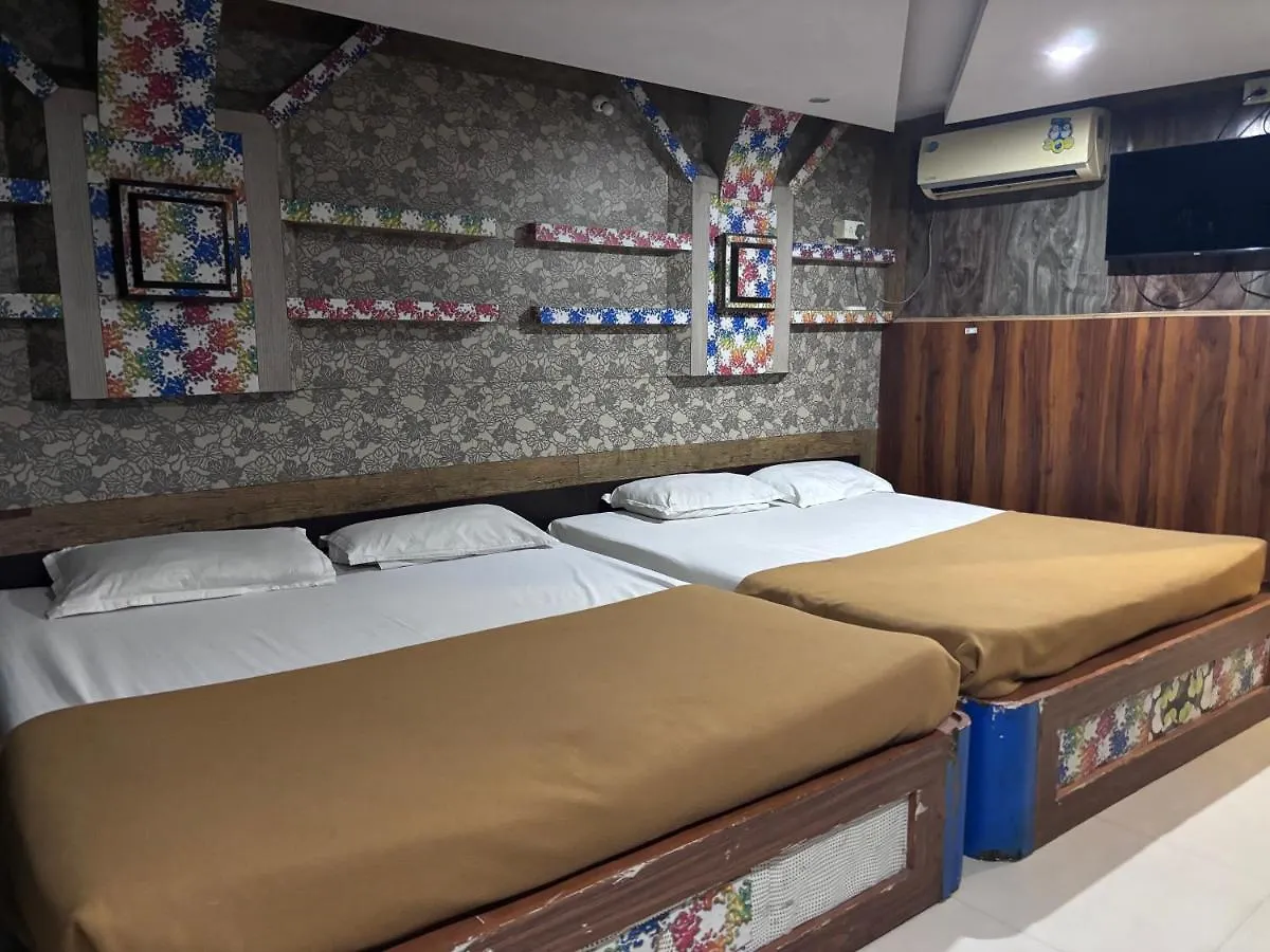 Hotel Raj Empire Mysore 3*,  India